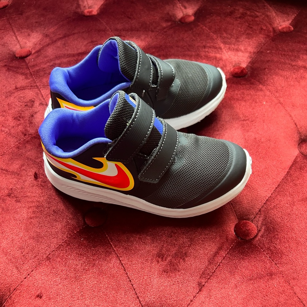 Nike Star Runner 2 Fire Toddler 10C